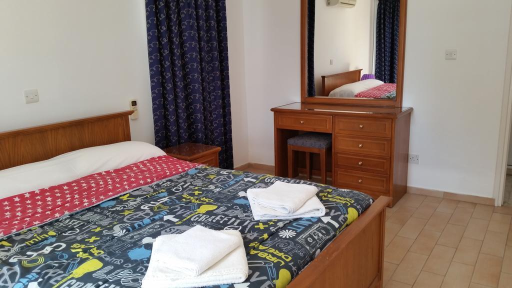 Pelides Apartments Larnaca Pokój zdjęcie