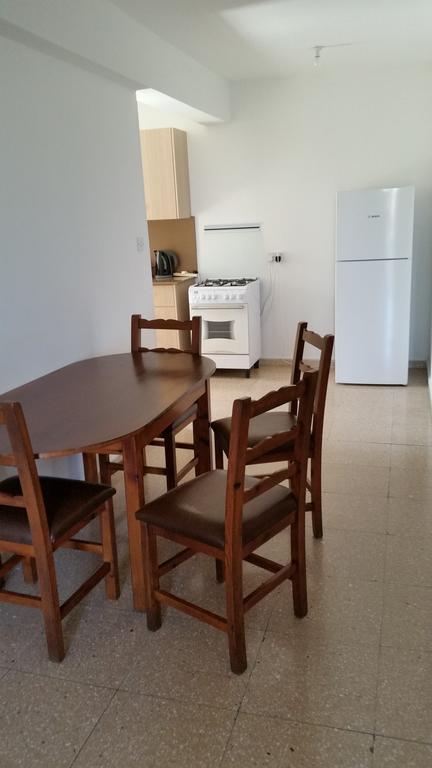 Pelides Apartments Larnaca Pokój zdjęcie